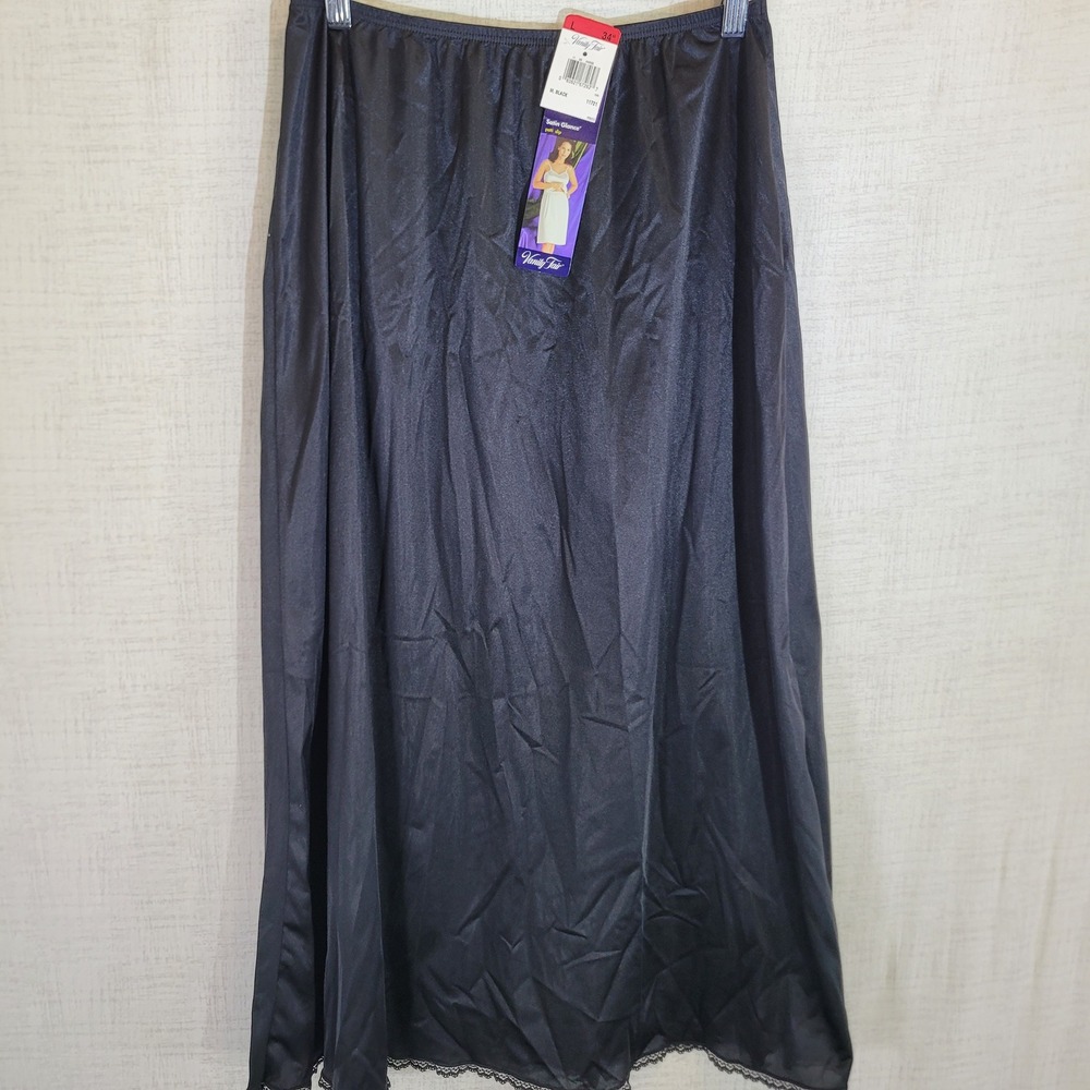 Vanity Fair Satin Glance Lace Trim Petti Coat Slip Large 34 Black 11721 New NWT